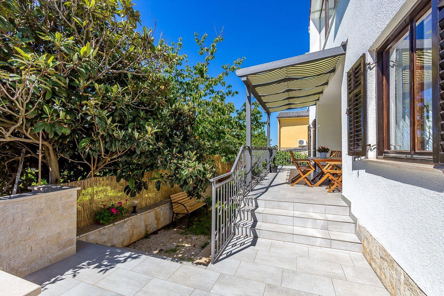Neu Renovierte Ferienwohnung Mit Klima, Wlan, Terrasse Und Grill Pula Exteriör bild