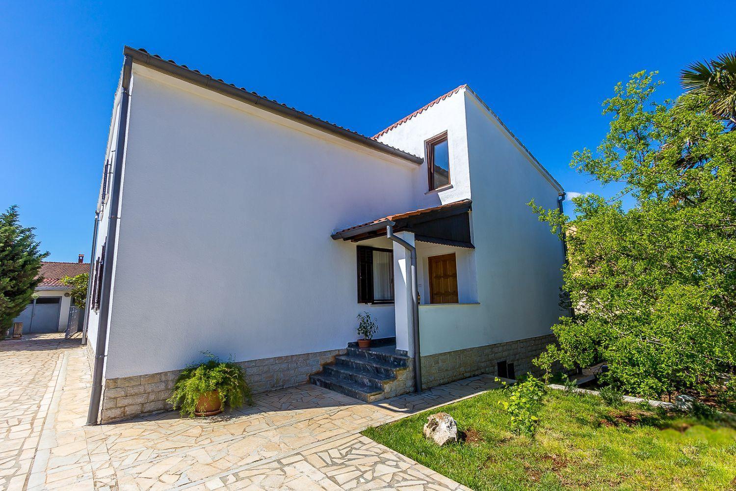 Neu Renovierte Ferienwohnung Mit Klima, Wlan, Terrasse Und Grill Pula Exteriör bild