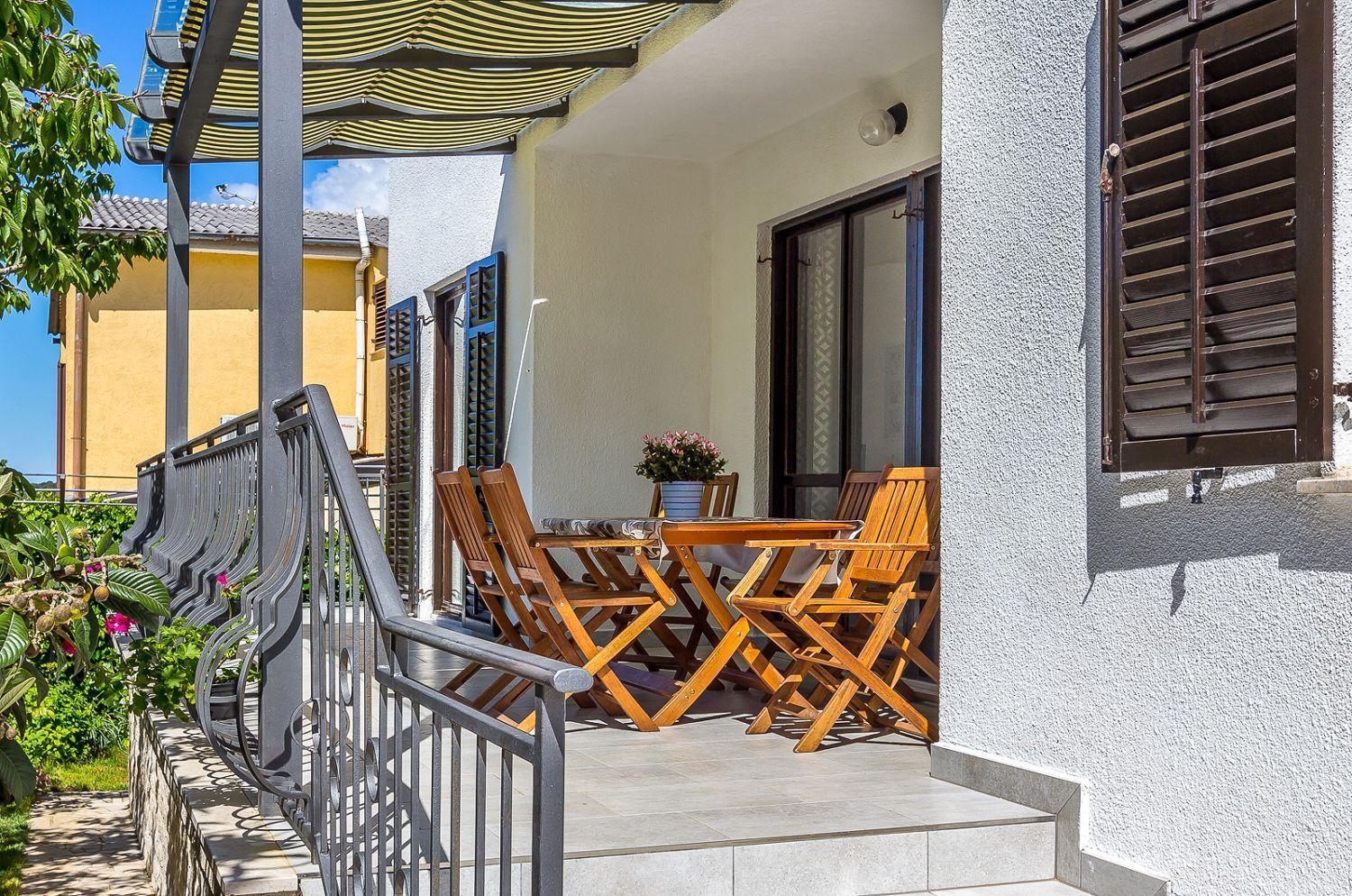 Neu Renovierte Ferienwohnung Mit Klima, Wlan, Terrasse Und Grill Pula Exteriör bild